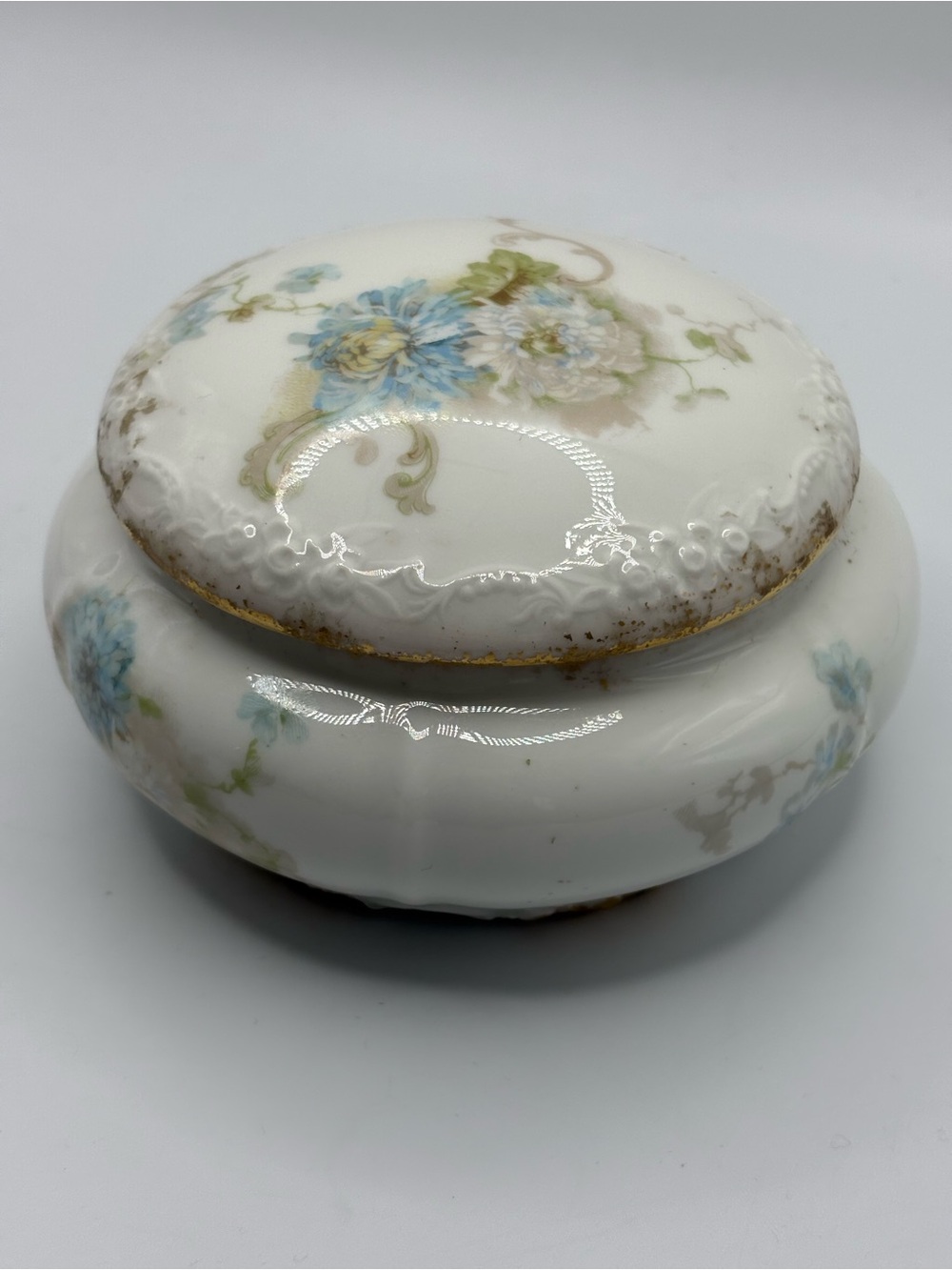 VTG Limoges France Leclair Porcelain White Floral blue green Trinket Box 3.5”